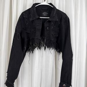 American bazi black distressed cropped